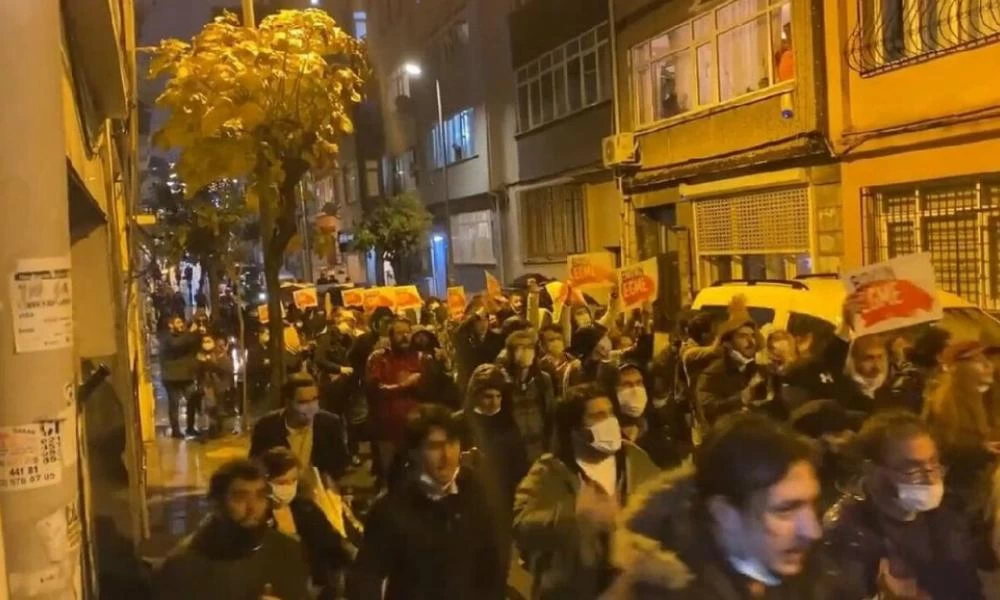 Σενάριο Ουκρανίας-Λευκορωσίας στην Τουρκία; Νέες "πλατείες Μειντάν" για να πέσει ο Ερντογάν;